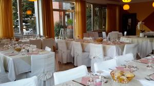 Restaurace v ubytování Hotel Campagna