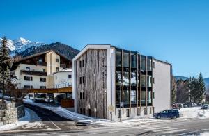Nespecifikovaný výhled na hory nebo výhled na hory při pohledu z hotelu