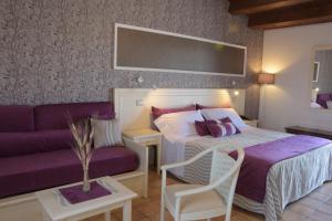 Postel nebo postele na pokoji v ubytování Artemisia Resort