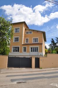 Gallery image of Studio du Maréchal in Sainte-Foy-lès-Lyon