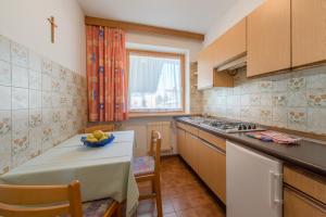 Kuchyň nebo kuchyňský kout v ubytování Garni-Residence Villa Paul