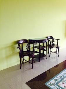 Posezení v ubytování Phuket Chinoinn-SHAPlus Certified