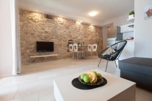 Posedenie v ubytovaní Apartmani Ivanov Poljana + 37 fotografií