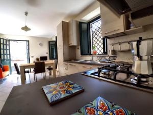 Η κουζίνα ή μικρή κουζίνα στο Casa Colapesce