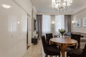 Część wypoczynkowa w obiekcie Luxury Apartments - Wroclaw Old Town - Wrocław Rynek