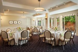 Gallery image of The Stanford Park Hotel in Menlo Park