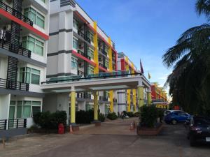 Si Maha Phot的住宿－艾康服務公寓，相簿中的一張相片