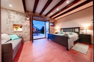 Gallery image of Pool Villa Domina in Oključna +52 photos