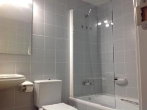 Ένα μπάνιο στο Iberflat Apartamentos Marynton +40 φωτογραφίες