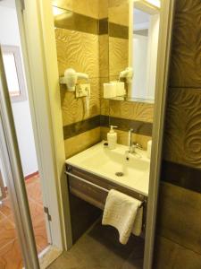 Et badeværelse på Altinersan Hotel