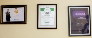 戈尔哈布尔Hotel Aashish Deluxe Pet Friendly的相册照片
