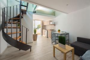 Kuchyň nebo kuchyňský kout v ubytování Pefkos View Suites & Maisonette