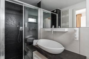 A bathroom at Hotel Fedora Riccione