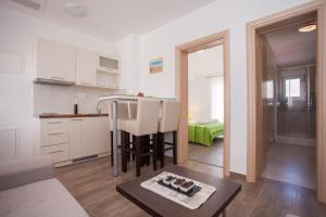 Gallery image of Apartments MIA in Baška Voda