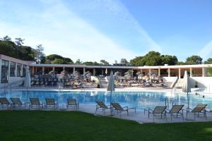 vista sulla piscina del resort di Quinta do lago & golf a Quinta do Lago
