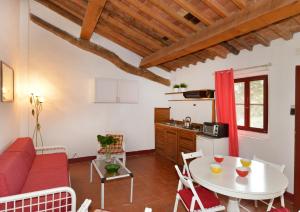 Kuchyň nebo kuchyňský kout v ubytování Agriturismo Tenuta Vallelunga