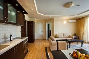 Dapur atau dapur kecil di Alex Apartment Sofia
