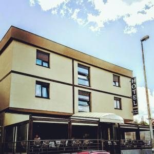 Galeriebild der Unterkunft Hotel Medium in Mostar