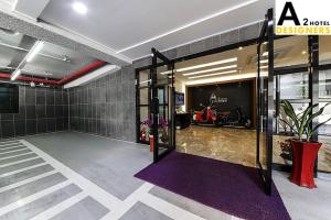 a store front with a purple rug in a building at A2 Hotel Desingers in Yesan
