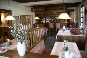 Restaurace v ubytování Hotel Vier Linden