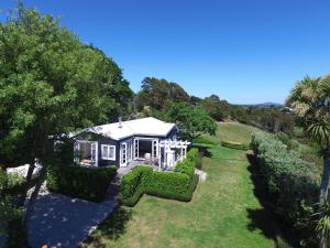an aerial view of a house with a garden at Manea Villa in Palm Beach +9 photos