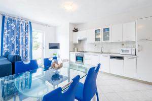 Cucina o angolo cottura di Apartments Nikolina