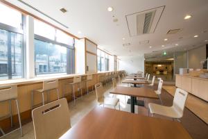 ห้องอาหารหรือที่รับประทานอาหารของ Shimonoseki Station West Washington Hotel Plaza
