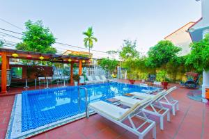Bazén v ubytování Hoi An Life Villa nebo v jeho okolí