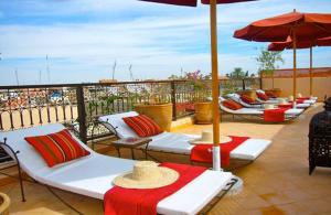 Ein Balkon oder eine Terrasse in der Unterkunft Riad Rabahsadia