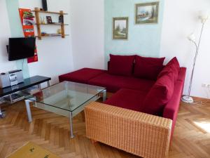 Μια τηλεόραση ή/και κέντρο ψυχαγωγίας στο Ferienwohnungen Reichholdsmühle