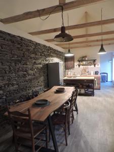 Kuchyň nebo kuchyňský kout v ubytování Sno House in Kazbeg + 35 fotografií