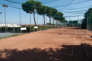 Attività di tennis o squash presso l'hotel o nelle vicinanze