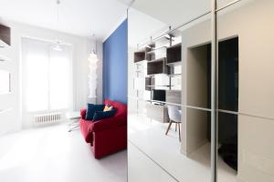 A seating area at Heart Milan Apartments Duomo SanBarnaba