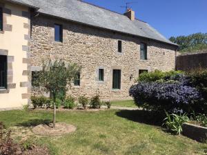 En have udenfor Les Gites du Colombier