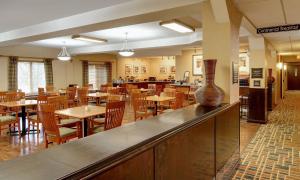 Restaurace v ubytování Phoenix Inn Suites Albany