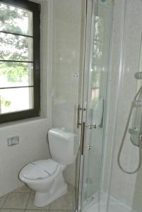 Kopalnica v nastanitvi Hotel Širák