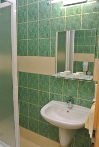 Kopalnica v nastanitvi Hotel Širák