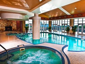 Bazén v ubytování Seneca Niagara Resort & Casino nebo v jeho okolí