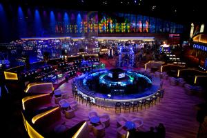 Seneca Niagara Resort & Casino tesisinde lounge veya bar alanı