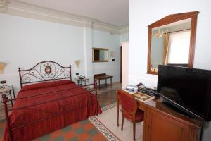 Gallery image of Hotel Palazzo Krataiis in Scilla