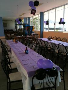 ห้องอาหารหรือที่รับประทานอาหารของ Dorados Acapulco
