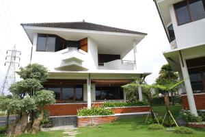 Bangunan di mana terletaknya resort