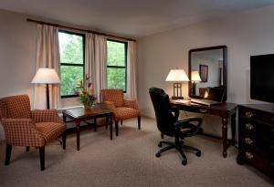 A seating area at Maritime Inn Antigonish