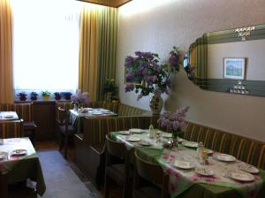 Restaurace v ubytování Hotel Hauser an der Universität