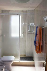 A bathroom at Apartment in Marbella