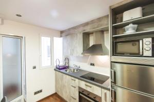 Kuchyňa alebo kuchynka v ubytovaní Apartamento Completo Boquerón de Granada