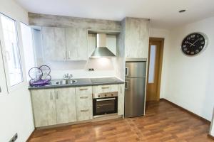 Kuchyň nebo kuchyňský kout v ubytování Apartamento Completo Boquerón de Granada