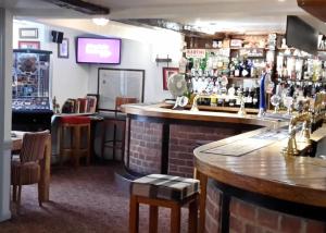 Salone o bar di Old George Hotel
