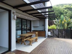 Balkón nebo terasa v ubytování Casa de Praia