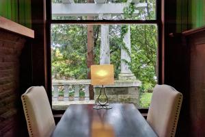Gallery image of Evermore Guesthouse in Portland